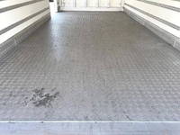 三菱ふそうキャンター冷凍車（冷蔵車）小型（2t・3t）[写真12]