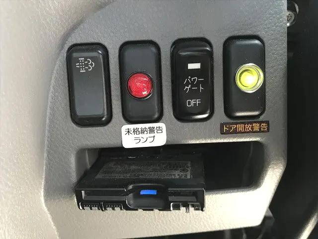 三菱ふそうキャンター冷凍車（冷蔵車）小型（2t・3t）[写真24]