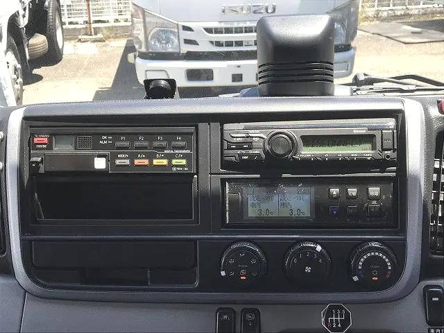 三菱ふそうキャンター冷凍車（冷蔵車）小型（2t・3t）[写真27]