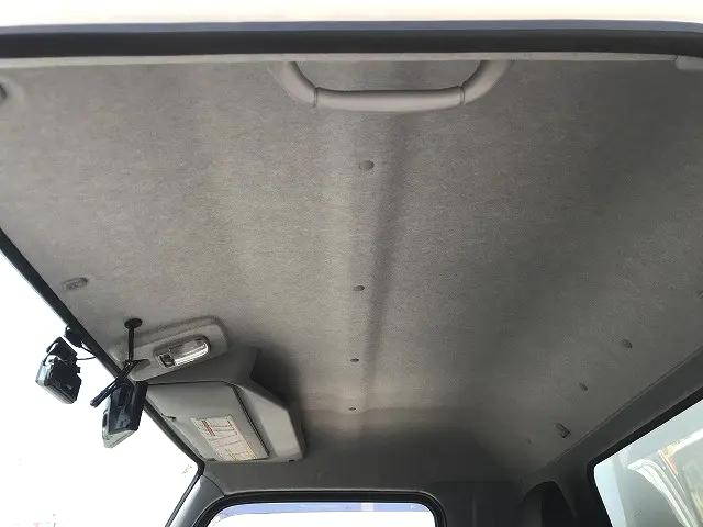 三菱ふそうキャンター冷凍車（冷蔵車）小型（2t・3t）[写真38]