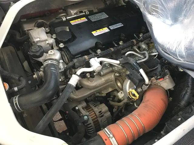 いすゞエルフダブルキャブ（Wキャブ）小型（2t・3t）[写真11]