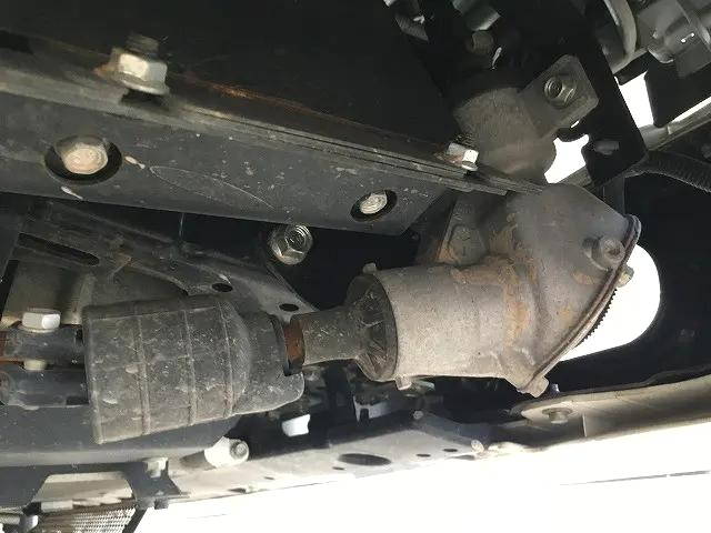 いすゞエルフダブルキャブ（Wキャブ）小型（2t・3t）[写真13]