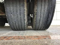 いすゞエルフダブルキャブ（Wキャブ）小型（2t・3t）[写真23]