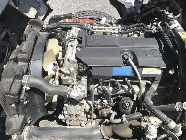 三菱ふそうキャンタークレーン4段小型（2t・3t）[写真12]