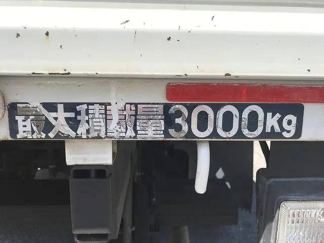 三菱ふそうキャンタークレーン4段小型（2t・3t）[写真18]