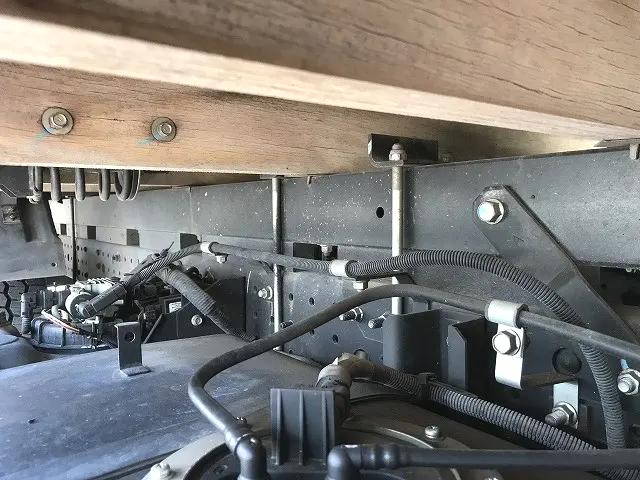 三菱ふそうキャンタークレーン4段小型（2t・3t）[写真20]