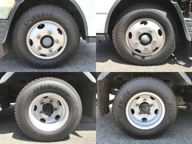 三菱ふそうキャンタークレーン4段小型（2t・3t）[写真23]