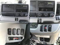 三菱ふそうキャンタークレーン4段小型（2t・3t）[写真28]