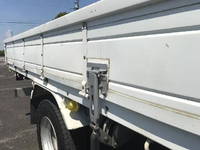 いすゞフォワード平ボディ中型（4t）[写真12]