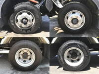 いすゞフォワード平ボディ中型（4t）[写真20]