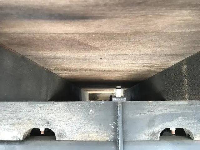 いすゞフォワード平ボディ中型（4t）[写真27]