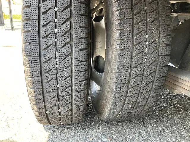 いすゞエルフダブルキャブ（Wキャブ）小型（2t・3t）[写真18]