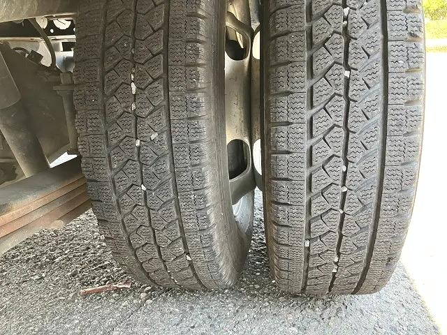 いすゞエルフダブルキャブ（Wキャブ）小型（2t・3t）[写真19]