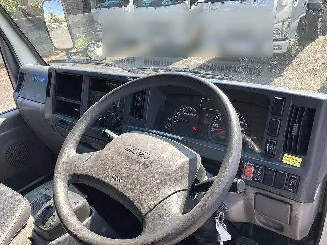 いすゞエルフダブルキャブ（Wキャブ）小型（2t・3t）[写真27]