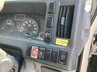 いすゞエルフダブルキャブ（Wキャブ）小型（2t・3t）[写真29]