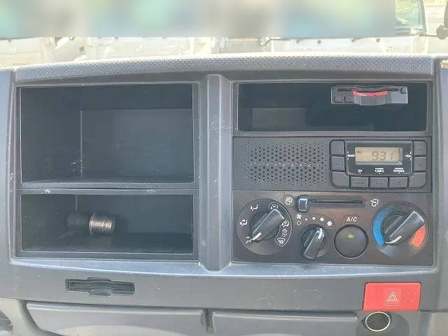 いすゞエルフダブルキャブ（Wキャブ）小型（2t・3t）[写真30]