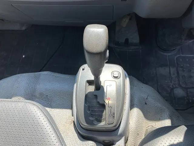 いすゞエルフダブルキャブ（Wキャブ）小型（2t・3t）[写真31]