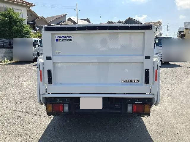 いすゞエルフダブルキャブ（Wキャブ）小型（2t・3t）[写真05]