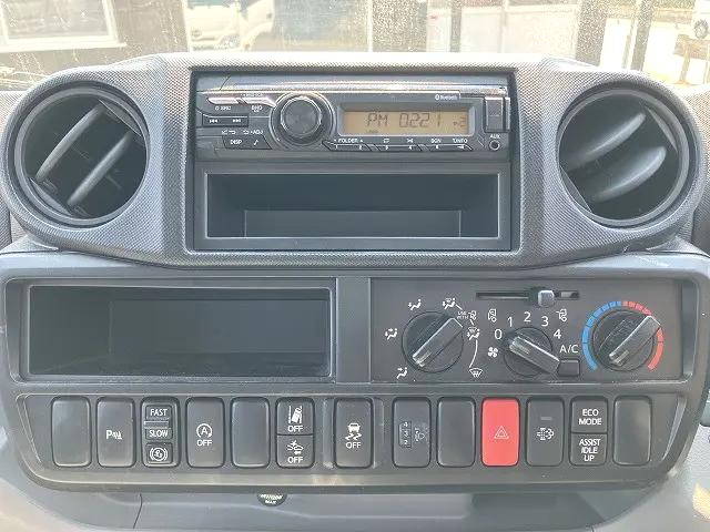 日野デュトロ平ボディ小型（2t・3t）[写真28]