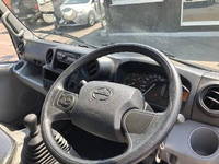 日野デュトロ平ボディ小型（2t・3t）[写真34]