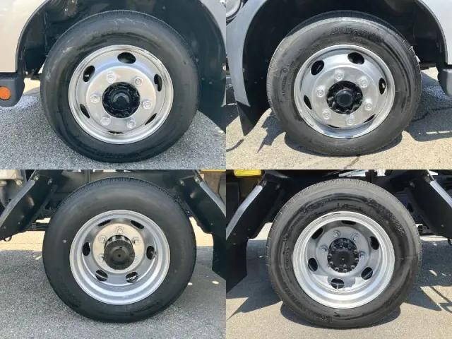 日野デュトロセーフティローダー小型（2t・3t）[写真19]