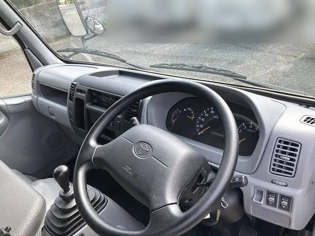 トヨタダイナダブルキャブ（Wキャブ）小型（2t・3t）[写真24]