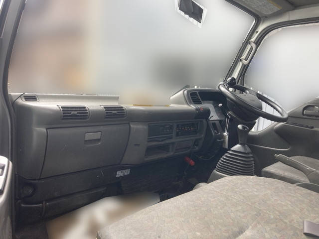 いすゞエルフ平ボディ小型（2t・3t）[写真18]