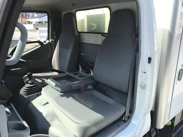 トヨタダイナ冷凍車（冷蔵車）小型（2t・3t）[写真17]