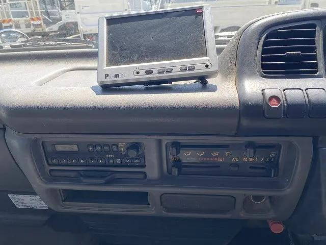 いすゞエルフダブルキャブ（Wキャブ）小型（2t・3t）[写真17]