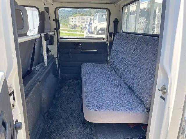 いすゞエルフダブルキャブ（Wキャブ）小型（2t・3t）[写真21]