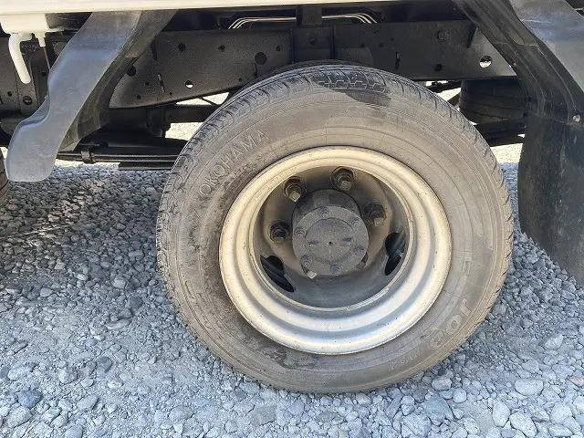 いすゞエルフダブルキャブ（Wキャブ）小型（2t・3t）[写真26]