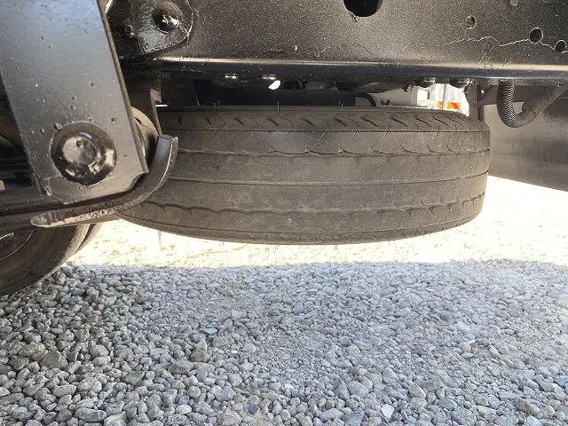 いすゞエルフダブルキャブ（Wキャブ）小型（2t・3t）[写真28]