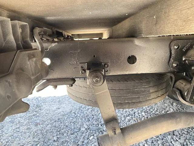 いすゞエルフダブルキャブ（Wキャブ）小型（2t・3t）[写真31]