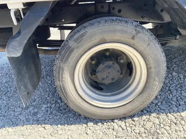 いすゞエルフダブルキャブ（Wキャブ）小型（2t・3t）[写真34]