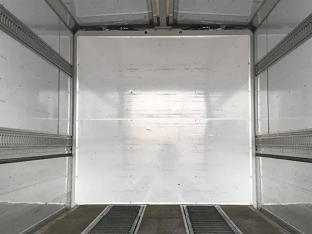 トヨタダイナアルミウイング小型（2t・3t）[写真12]