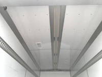 トヨタダイナアルミウイング小型（2t・3t）[写真15]