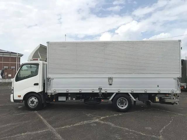 トヨタダイナアルミウイング小型（2t・3t）[写真07]