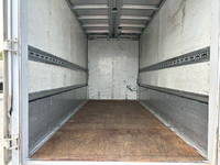 三菱ふそうキャンターアルミウイング小型（2t・3t）[写真13]