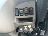 三菱ふそうキャンターアルミウイング小型（2t・3t）[写真25]