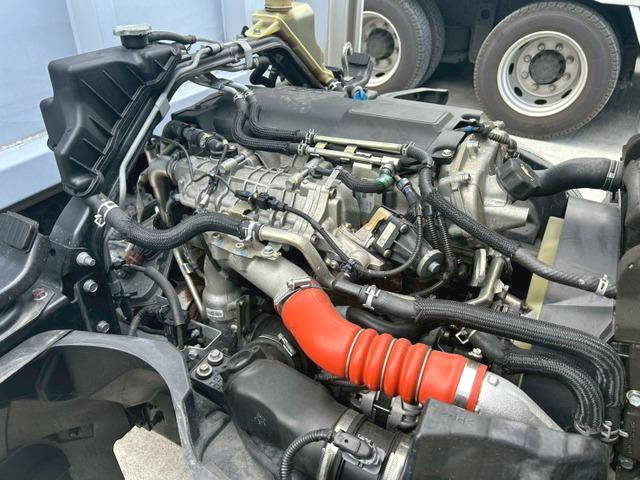 三菱ふそうキャンターアルミウイング小型（2t・3t）[写真27]