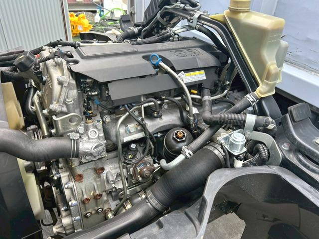 三菱ふそうキャンターアルミウイング小型（2t・3t）[写真28]