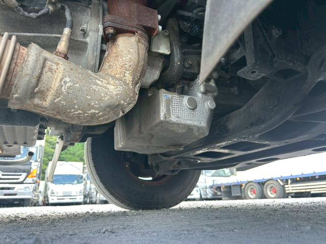 三菱ふそうキャンターアルミウイング小型（2t・3t）[写真34]