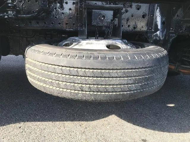 いすゞエルフ平ボディ小型（2t・3t）[写真23]