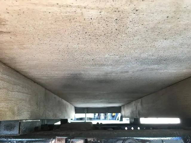 いすゞエルフ平ボディ小型（2t・3t）[写真25]