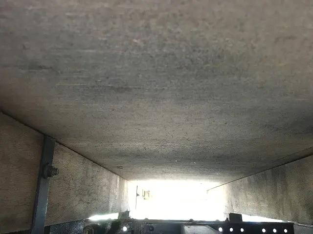 いすゞエルフ平ボディ小型（2t・3t）[写真27]