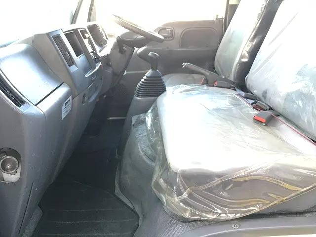 いすゞエルフ平ボディ小型（2t・3t）[写真29]