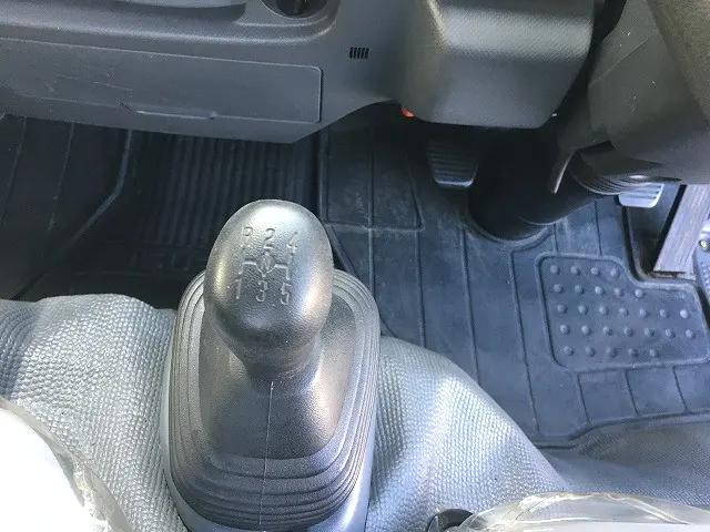 いすゞエルフ平ボディ小型（2t・3t）[写真33]