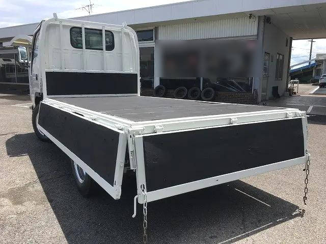 いすゞエルフ平ボディ小型（2t・3t）[写真07]