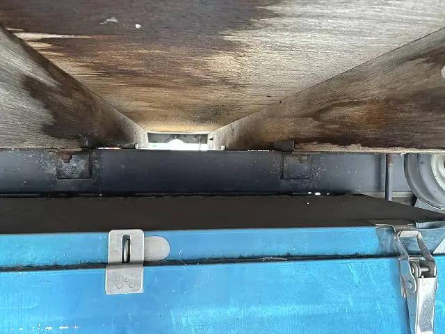 三菱ふそうキャンター平ボディ小型（2t・3t）[写真19]