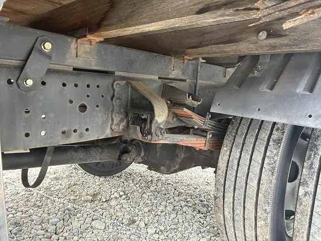 三菱ふそうキャンター平ボディ小型（2t・3t）[写真20]